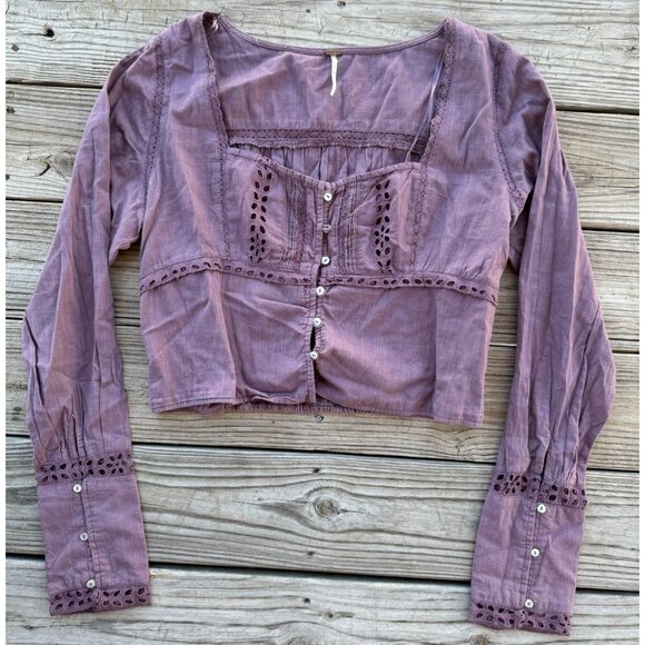 FREE PEOPLE Cropped Eyelet Joi Blouse in Roan Rouge Long Sleeve Button Frnt Sz L - Picture 3 of 9